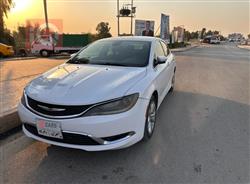 Chrysler 200